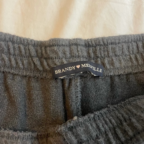 Bandy Melville shorts - Picture 2 of 2